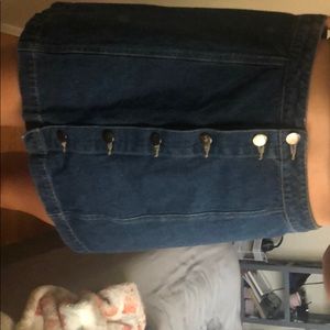 denim skirt